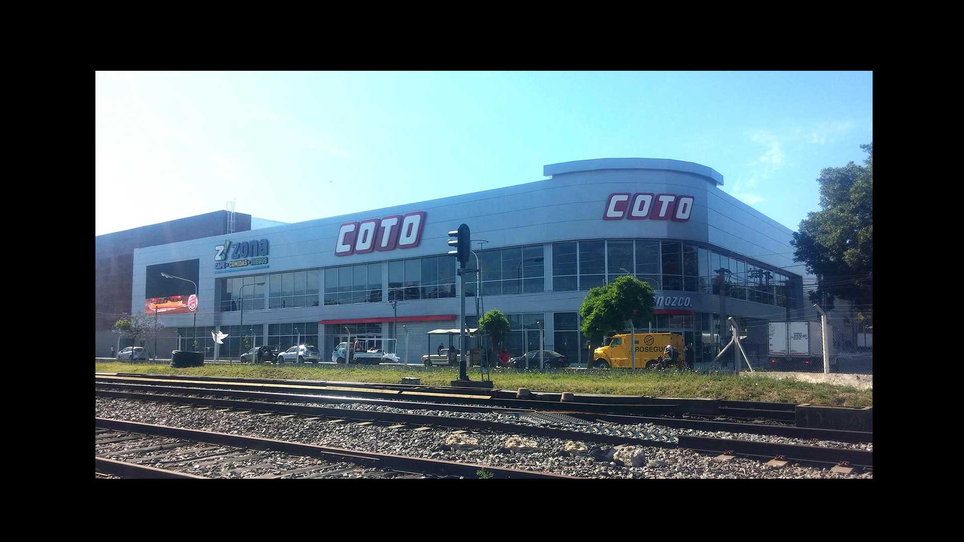 Centro Comercial Coto merlo