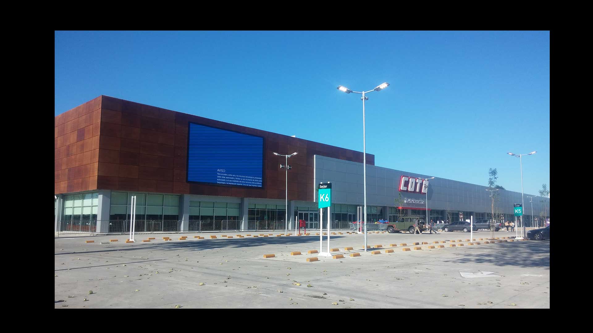 Centro Comercial Coto Moreno