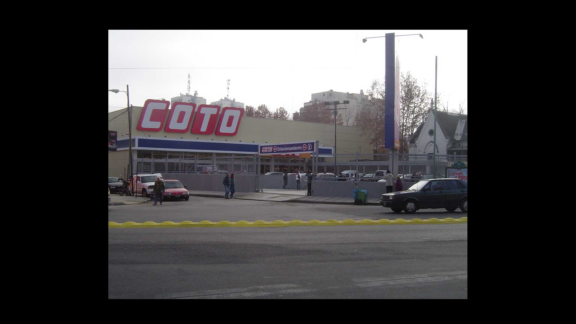 Centro comercial coto saavedra