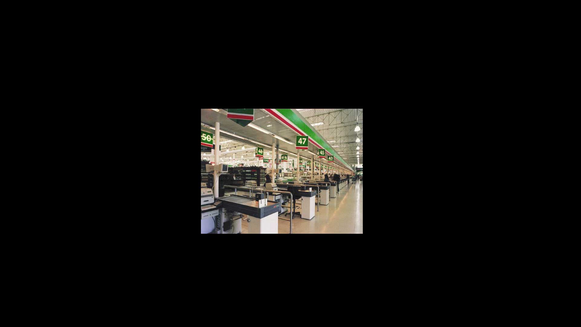 Centro Comercial Unimarc Caseros