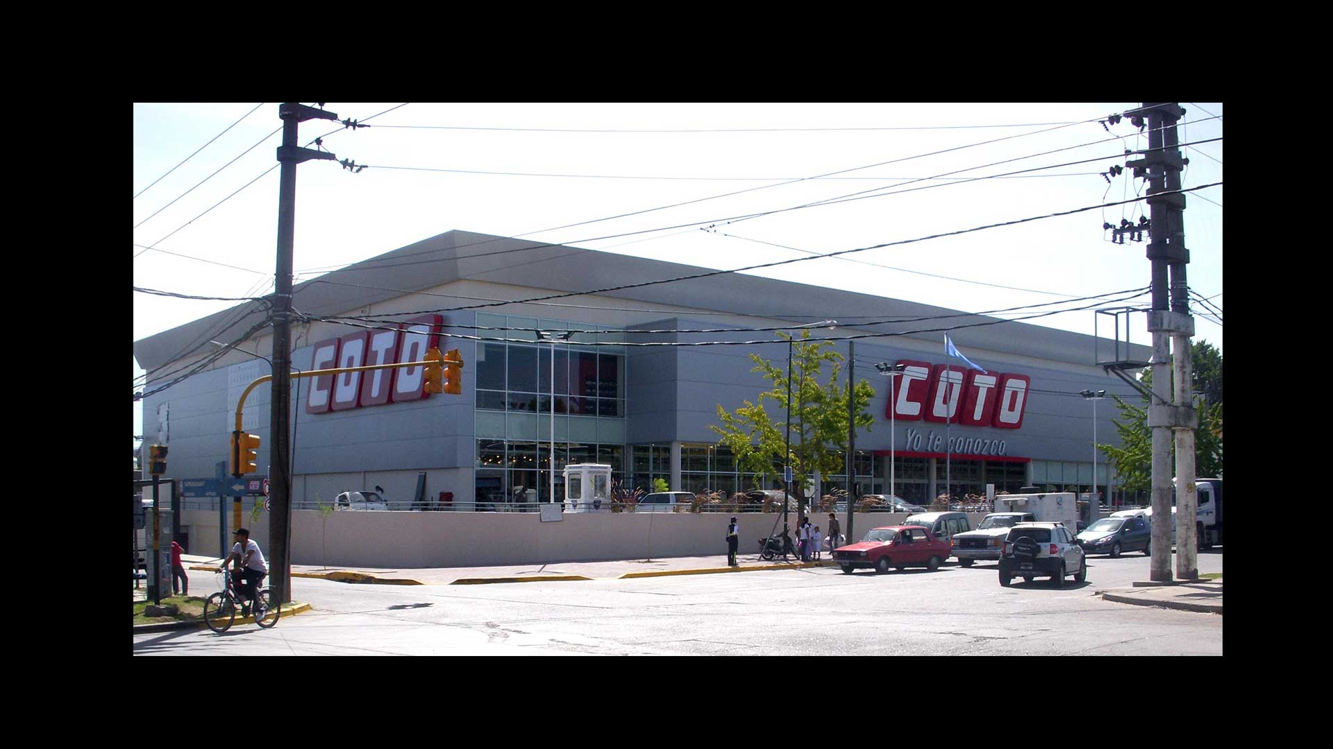 Supermercado Coto San Fernando